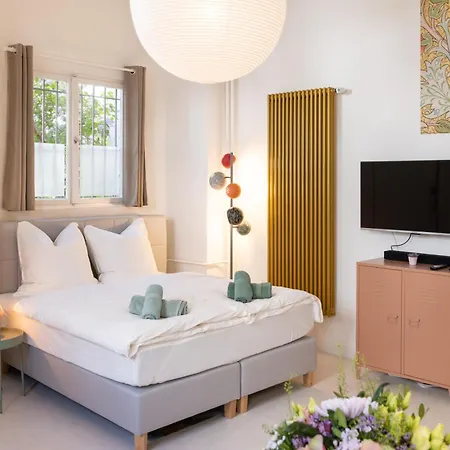 Апартаменты Great 1-room Loft Берлин
