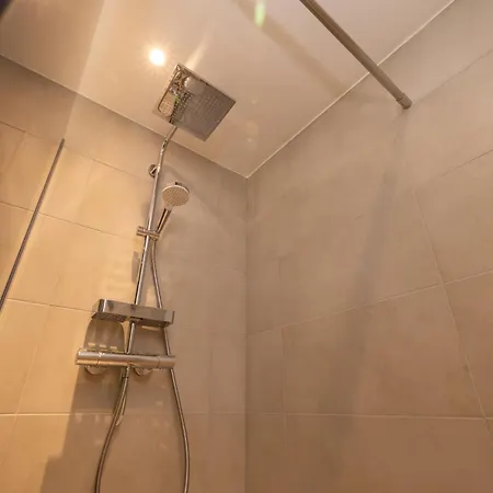 Great 1-room Loft شقة برلين