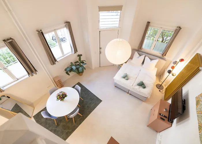 Great 1-room Loft Lägenhet